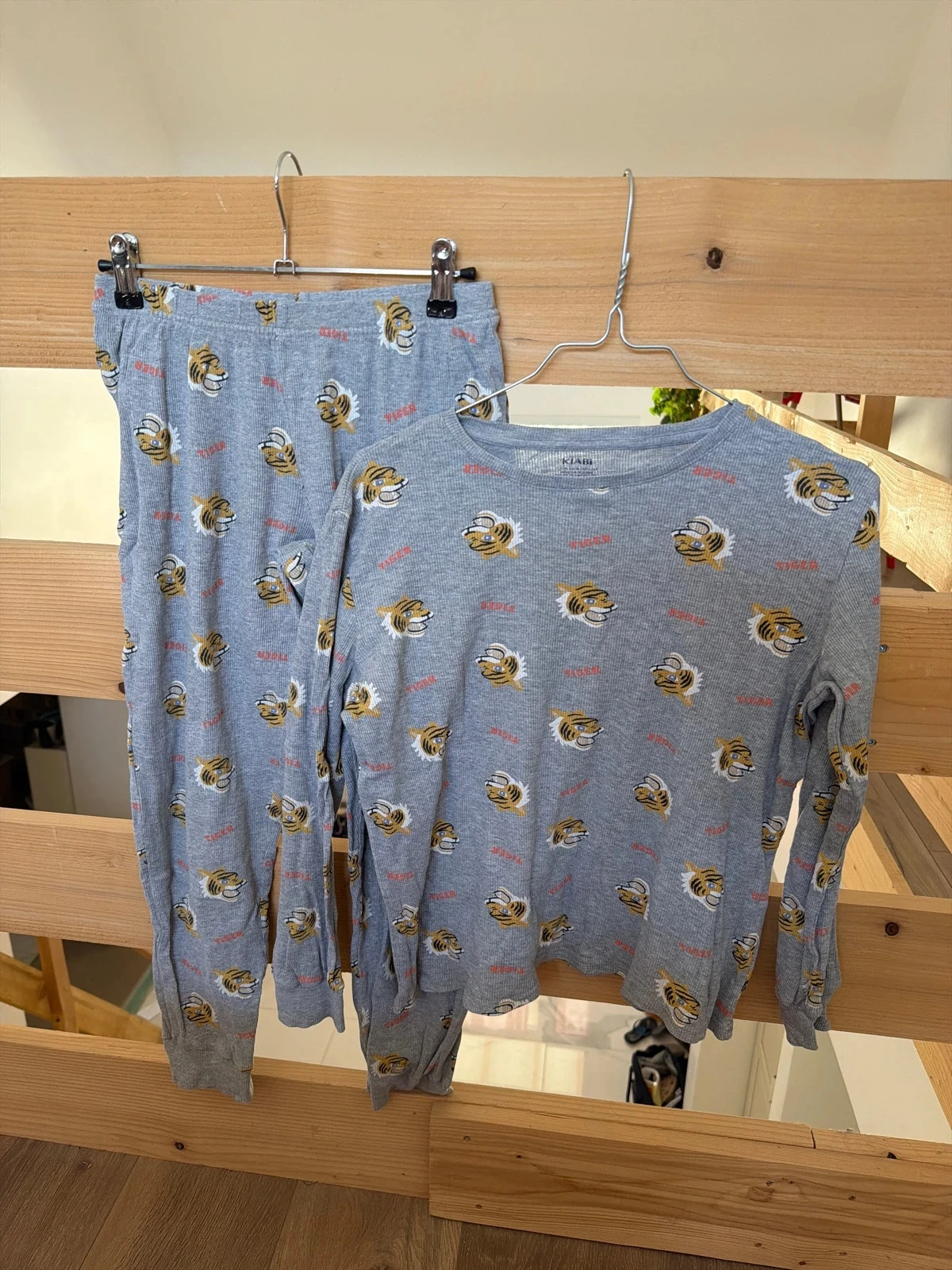 Ensemble pyjama, deux pièces 14 ans